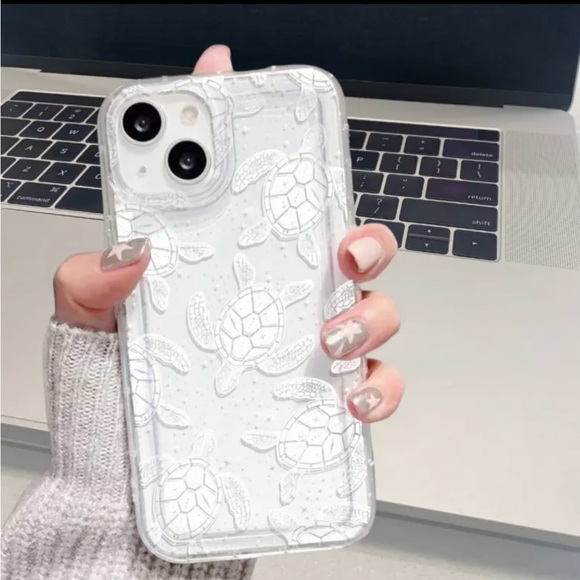 Turtle Pattern Clear Phone Case - Picture 4 of 5